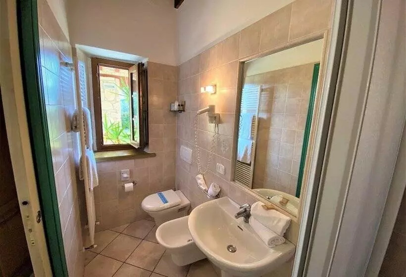 Отель Tenuta La Lupa