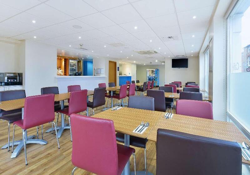 호텔 Travelodge Newport Isle Of Wight