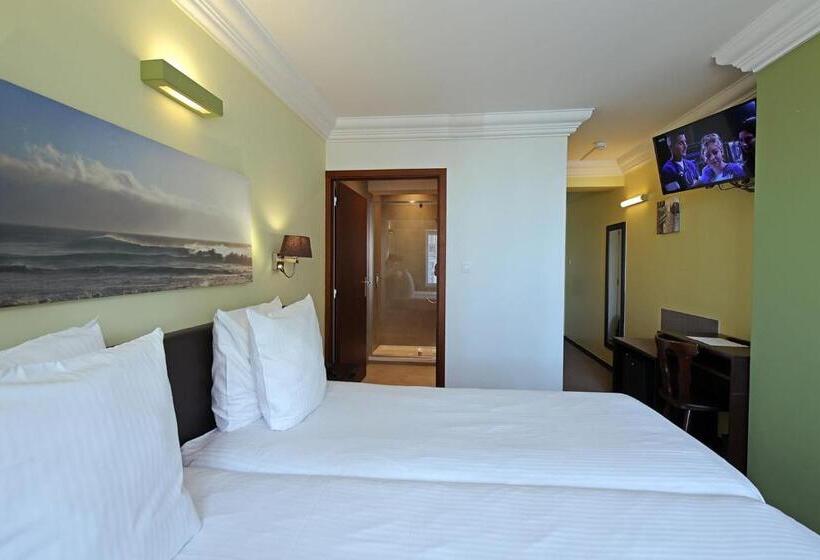 ホテル Uilenspiegel