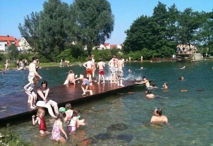 ホテル Und Cafe Paso