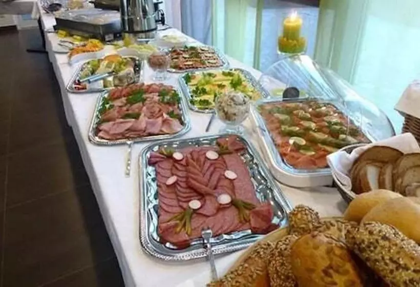 Отель Und Cafe Paso