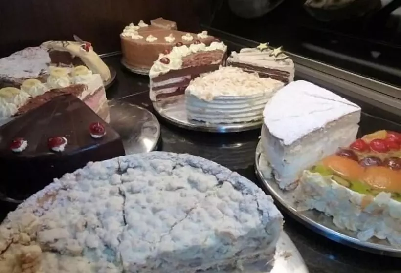 Отель Und Cafe Paso