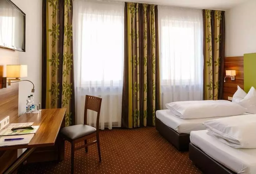 Отель Und Cafe Paso