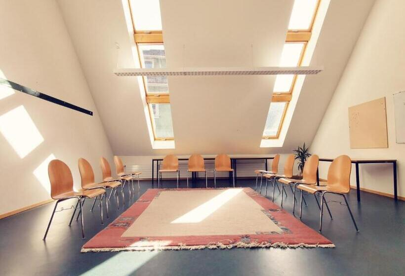 Пансион Europaisches Gaste Und Seminarhaus