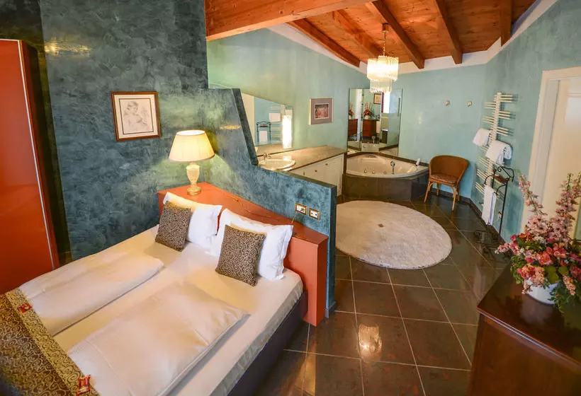 Piccola Italia Resort