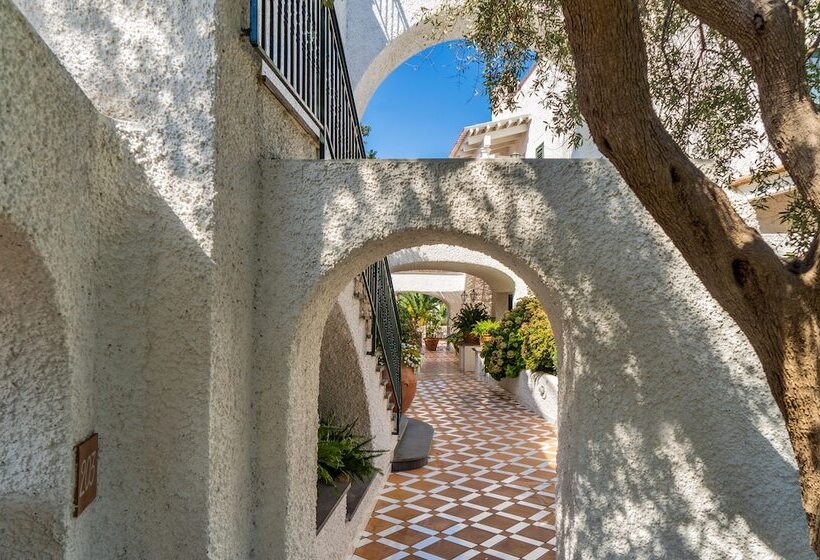 リゾートホテル Botania Relais & Spa   The Leading Hotels Of The World