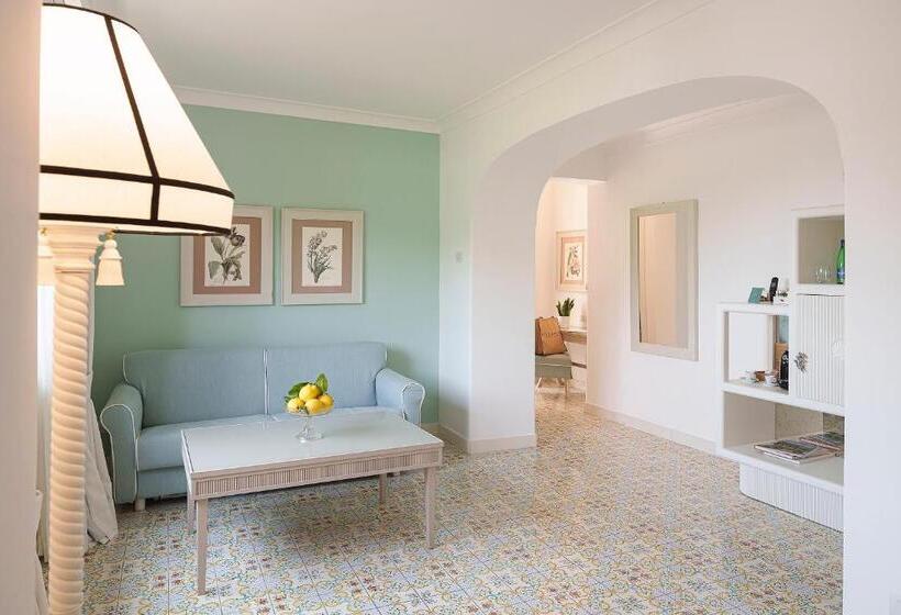 リゾートホテル Botania Relais & Spa   The Leading Hotels Of The World