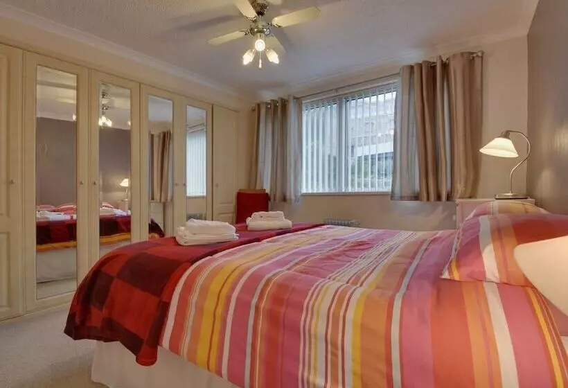 Apartment 66