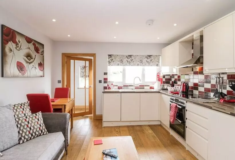 Daisy Cottage