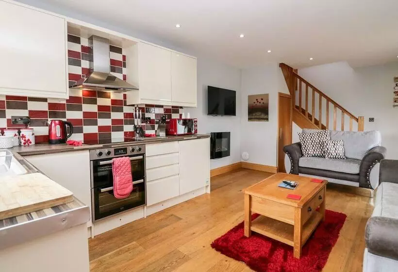 Daisy Cottage