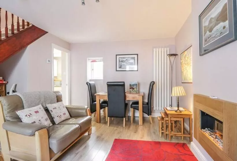 Swinside Cottage