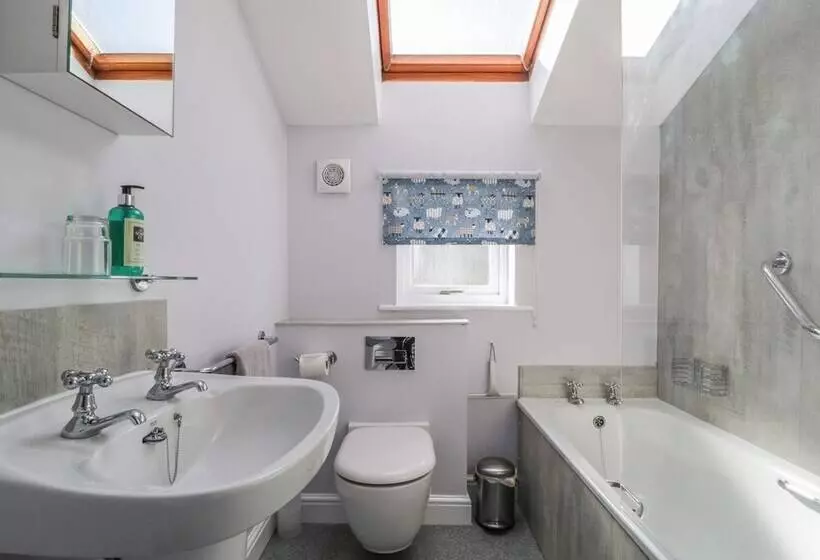 Swinside Cottage
