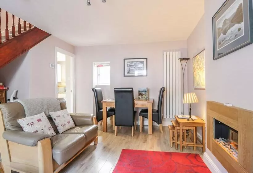 Swinside Cottage