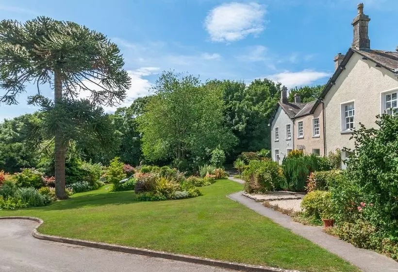 8 Kents Bank House