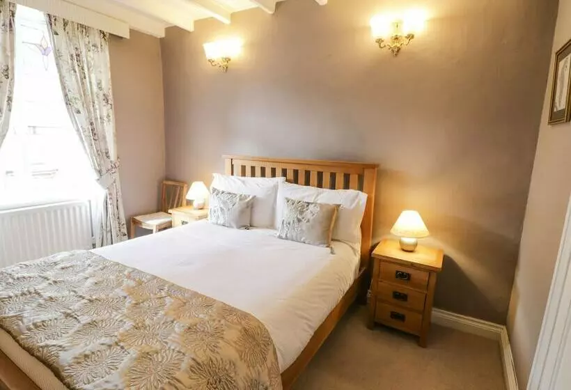 Bannister Cottage
