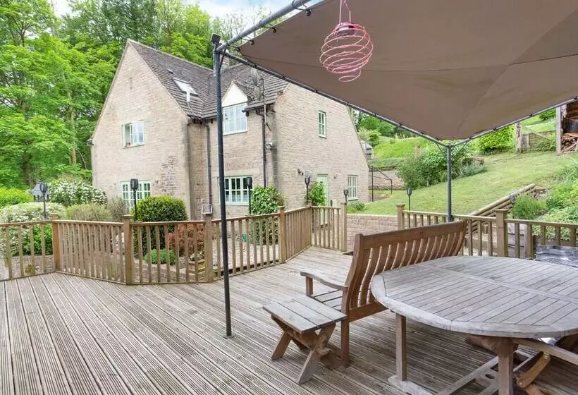 Beeches Studio