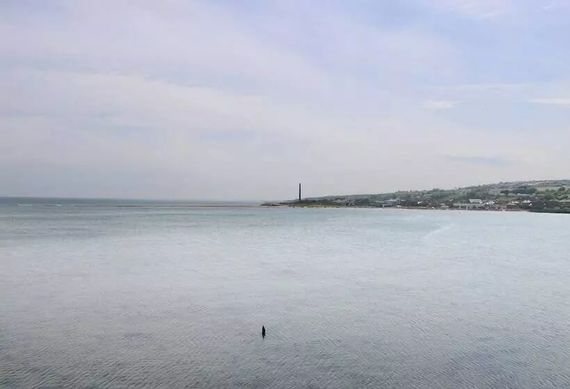 Iona 10 Palace Street East