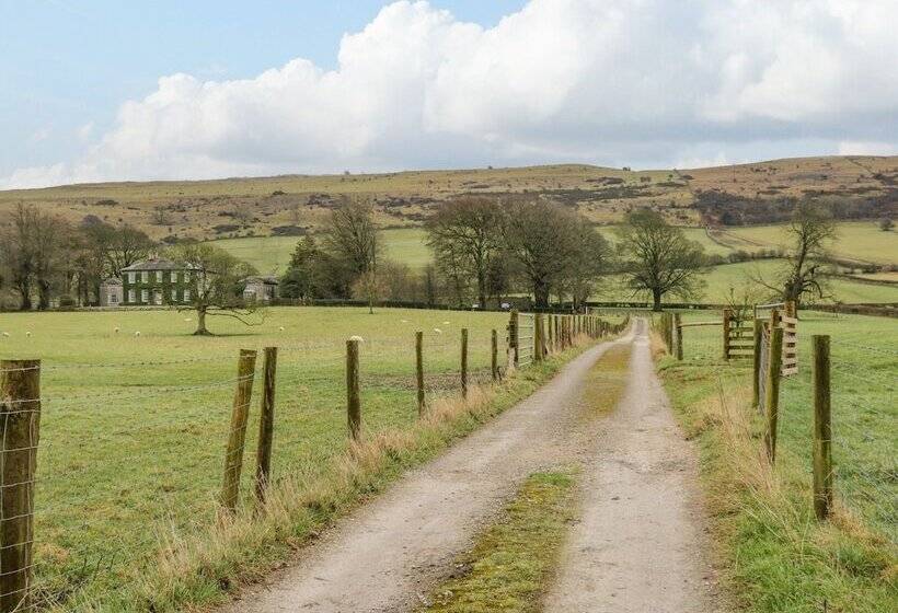 Longlands Groom S Quarters