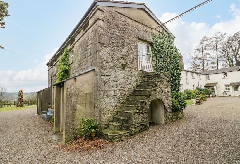 Longlands Groom S Quarters