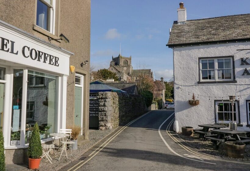 Longlands Groom S Quarters