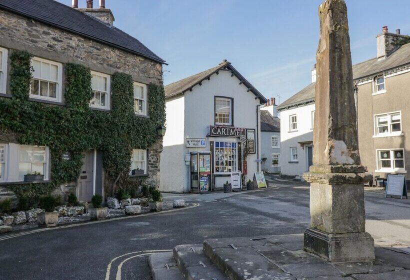 Longlands Groom S Quarters