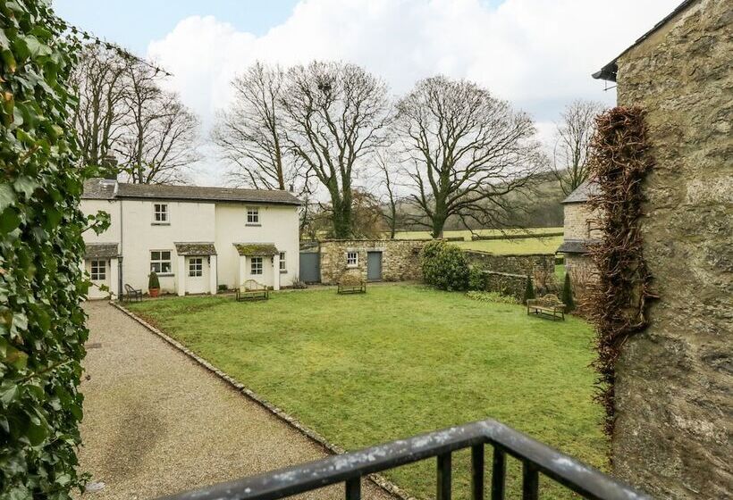 Longlands Groom S Quarters