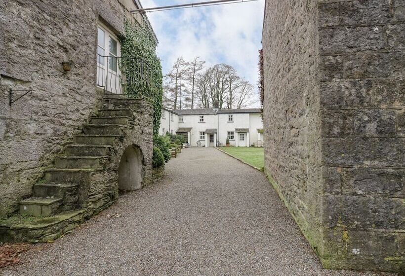 Longlands Groom S Quarters