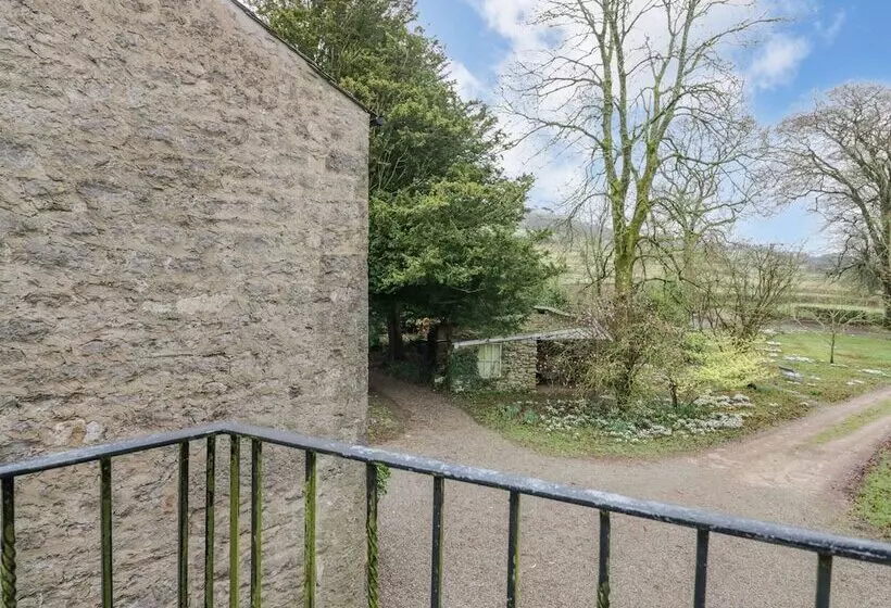 Longlands Groom S Quarters