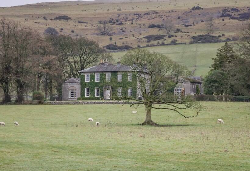 Longlands Groom S Quarters