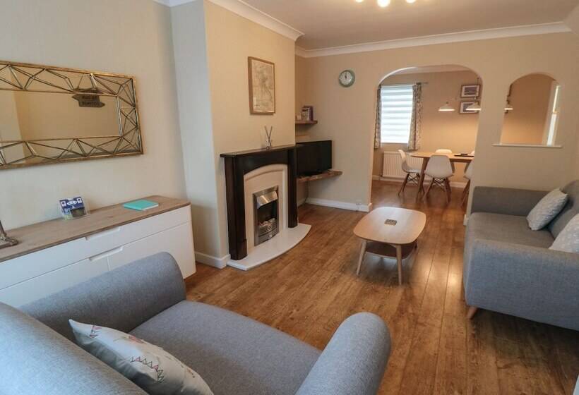 No. 1 Kelly Cottages