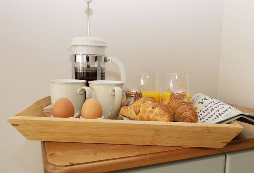 No. 1 Kelly Cottages