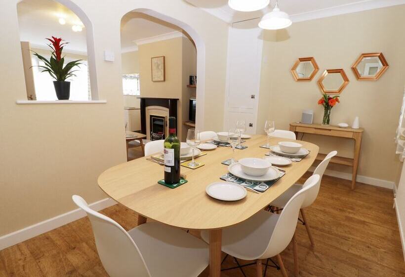 No. 1 Kelly Cottages