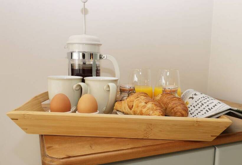 No. 1 Kelly Cottages