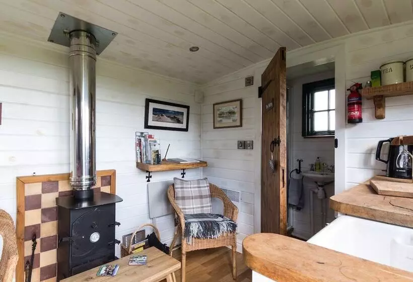 Peat Gate Shepherd S Hut