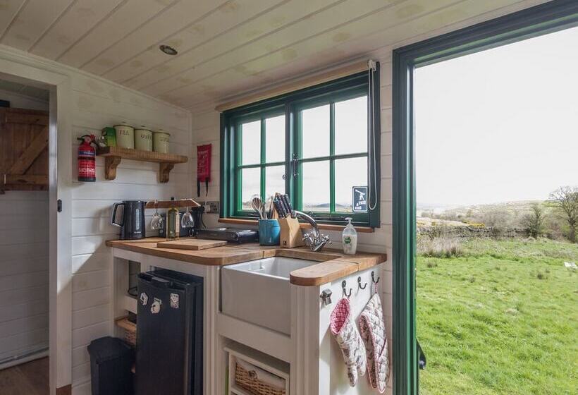 Peat Gate Shepherd S Hut
