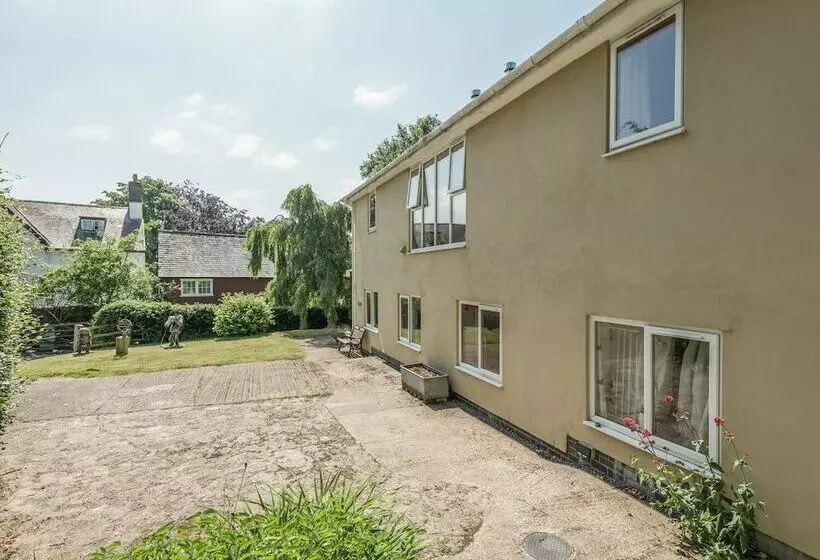 The Schoolhouse Bakehouse