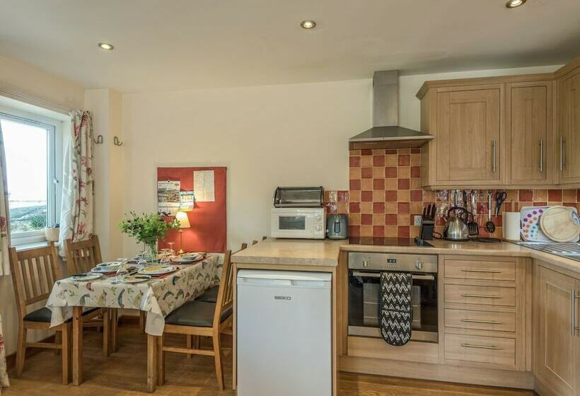 The Schoolhouse Bakehouse