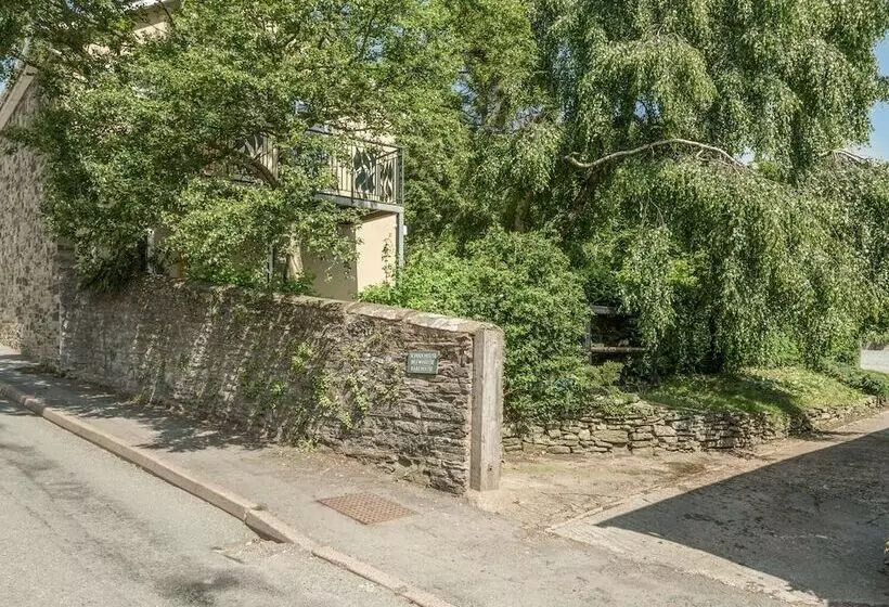 The Schoolhouse Bakehouse