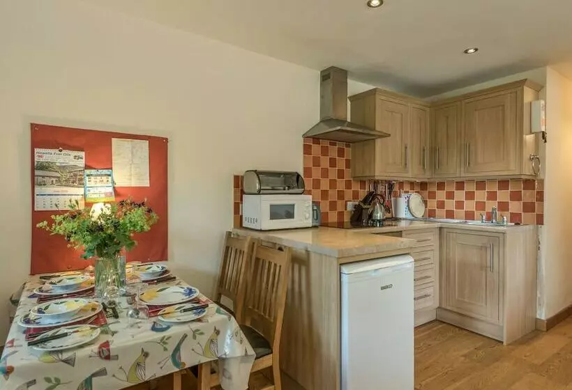 The Schoolhouse Bakehouse