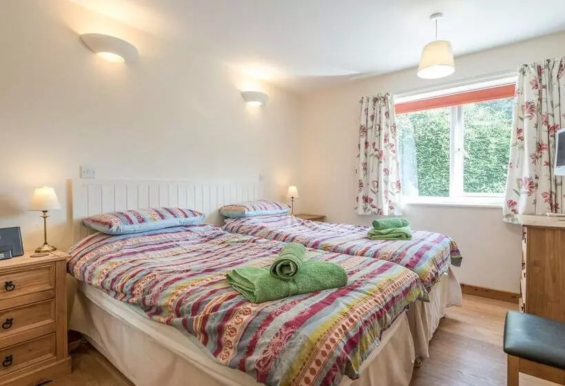 The Schoolhouse Bakehouse