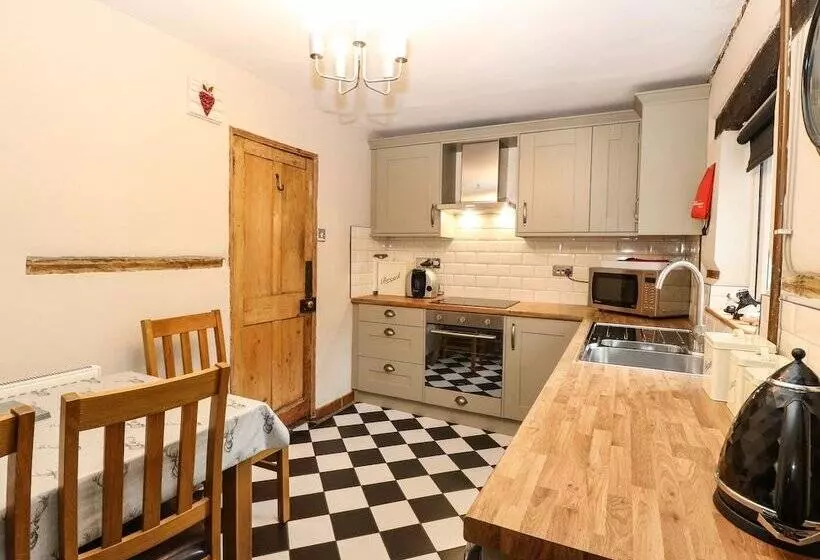 Valentine Cottage