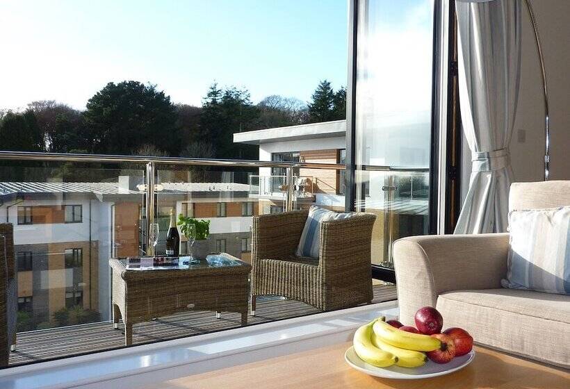 28 Clock Tower Court