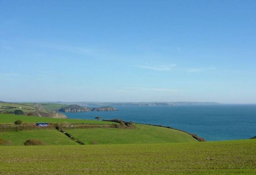 28 Clock Tower Court