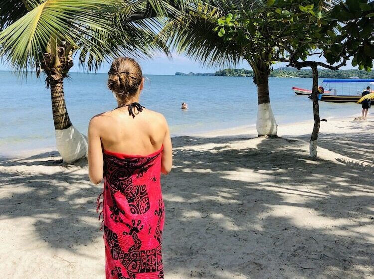 هاستل Finca Tatin