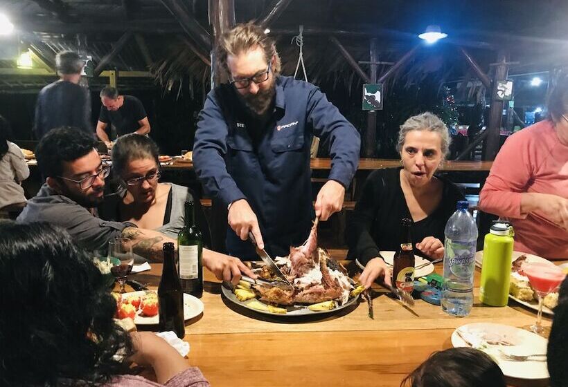 هاستل Finca Tatin