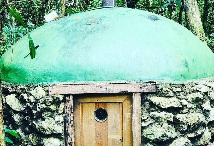 هاستل Finca Tatin