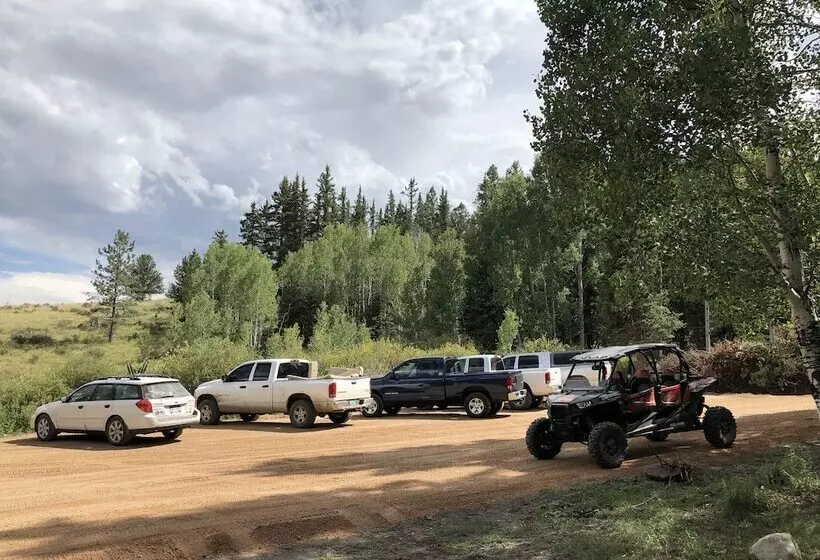 ホテル Bison Peak Lodge At Puma Hills