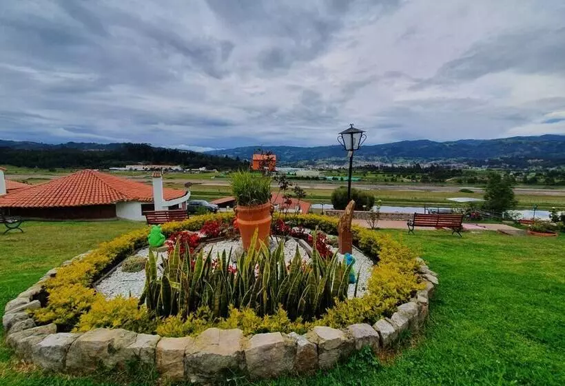 ホテル Cabañas San Cayetano