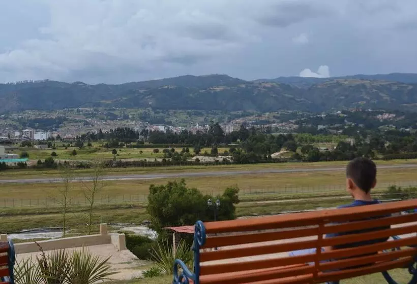 ホテル Cabañas San Cayetano