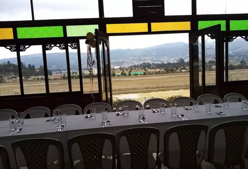 ホテル Cabañas San Cayetano